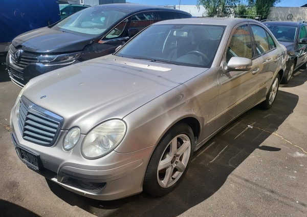 Mercedes-Benz Klasa E cena 15900 przebieg: 176000, rok produkcji 2006 z Mrozy małe 37